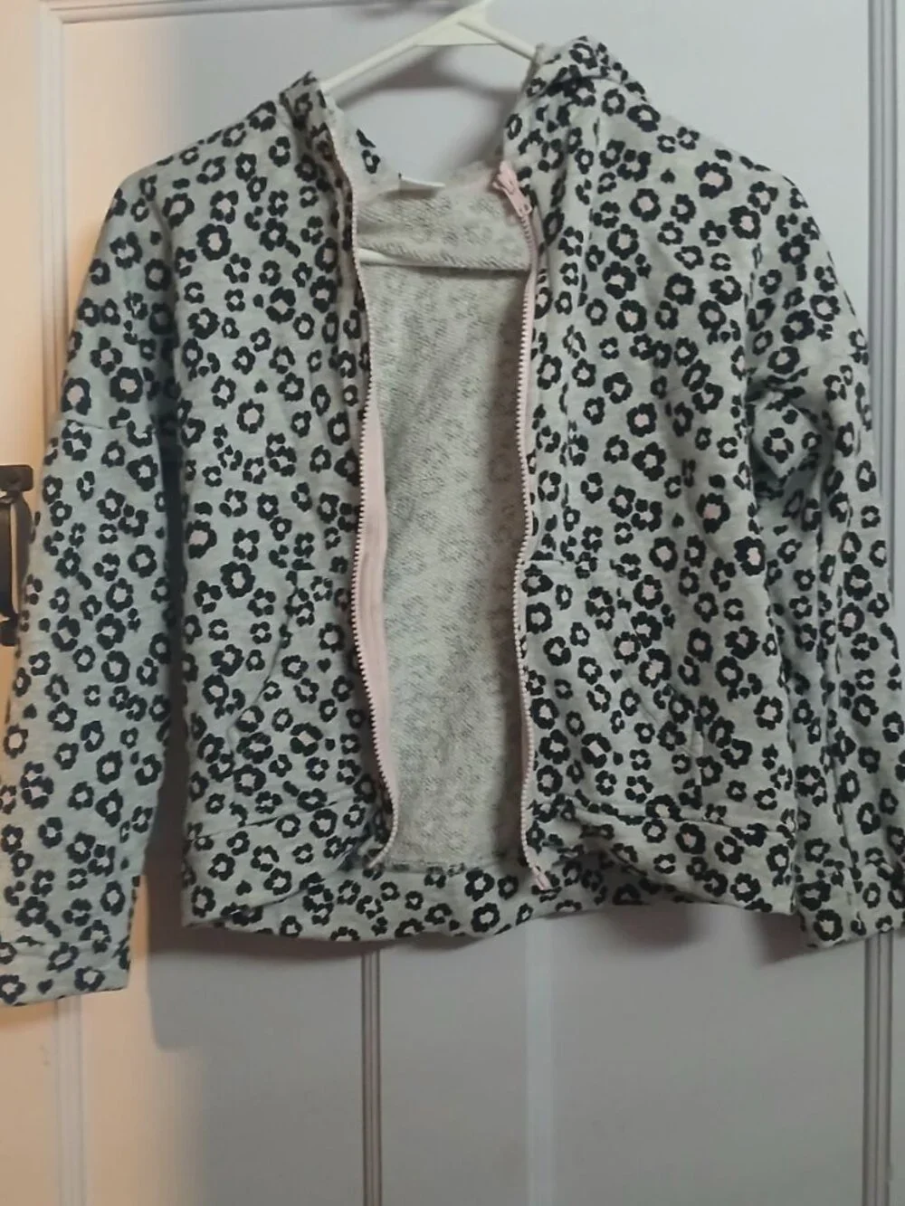 Gymboree L (10-12) Girls Grey Leopard Print Jacket